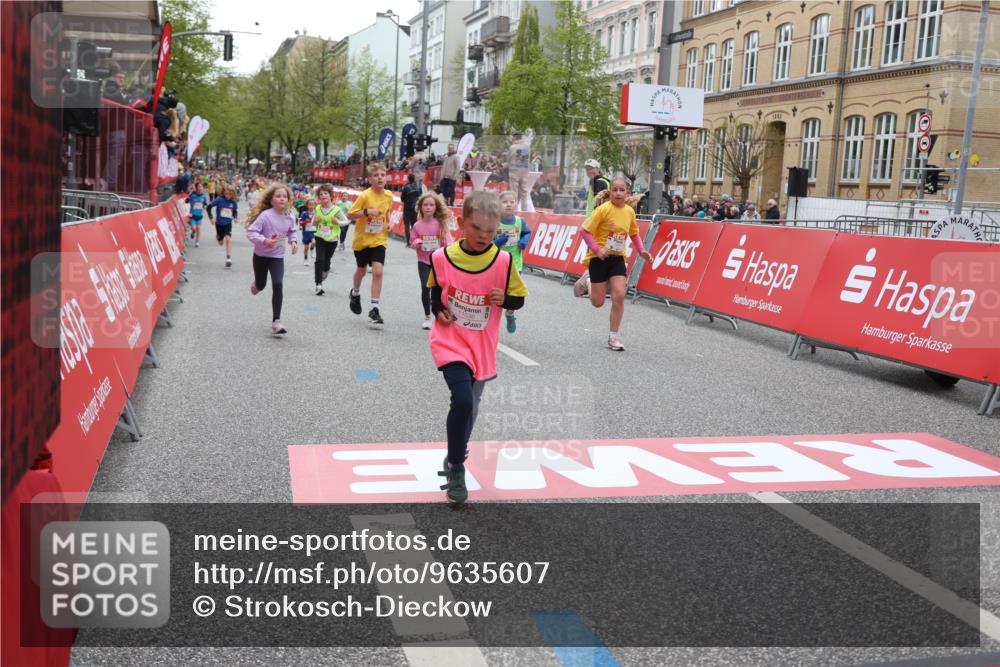 25.04.2026 - Das Zehntel Strokosch-Dieckow http://msf.ph/oto/9635607 25.04.2026 12:57:22 Ziel 10174, 10367, 10774, 11116, 11148, 11249, 11250, 11512, 11525, 11536, 11849, 11874, 12137, 12446, 12590, 12601 meine-sportfotos.de