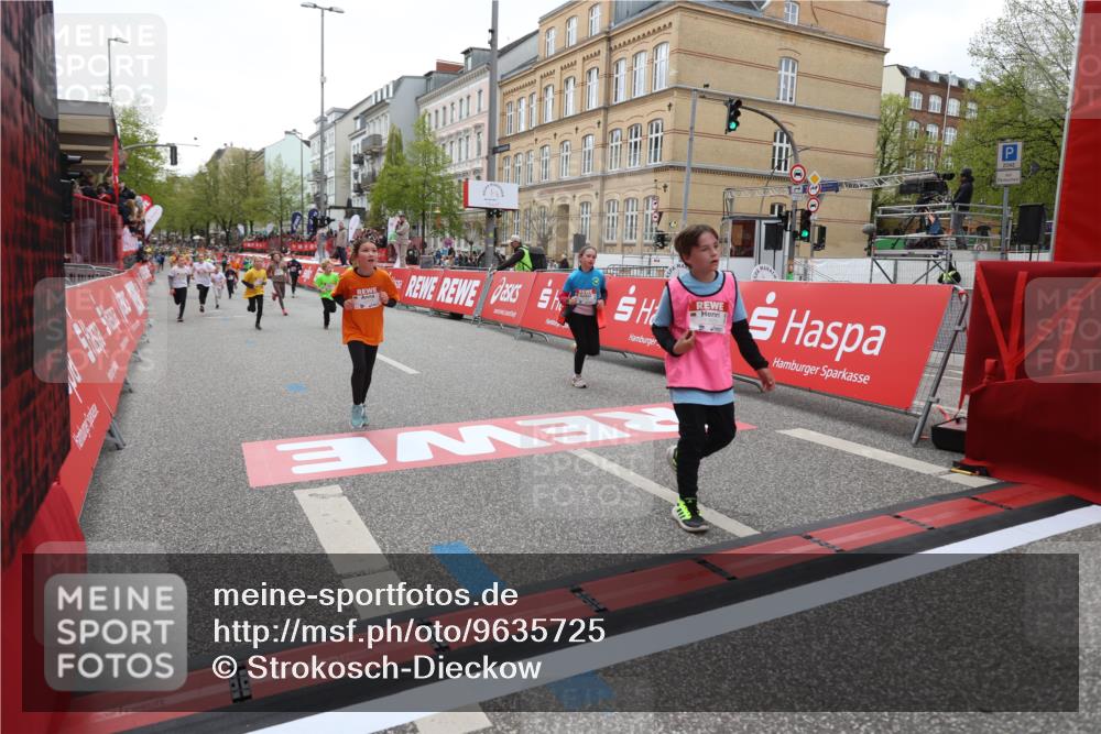 25.04.2026 - Das Zehntel Strokosch-Dieckow http://msf.ph/oto/9635725 25.04.2026 12:57:13 Ziel 10190, 10485, 10543, 10889, 11340, 11342, 11623, 11869, 11915, 12418, 12429, 12497, 12695, 12856, 13027 meine-sportfotos.de
