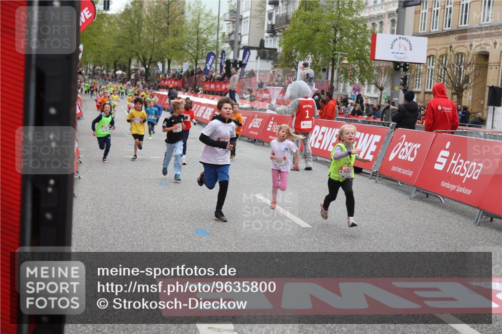 25.04.2026 - Das Zehntel Strokosch-Dieckow http://msf.ph/oto/9635800 25.04.2026 12:51:36 Ziel 10879, 10881, 11271, 11973, 12316, 13005 meine-sportfotos.de