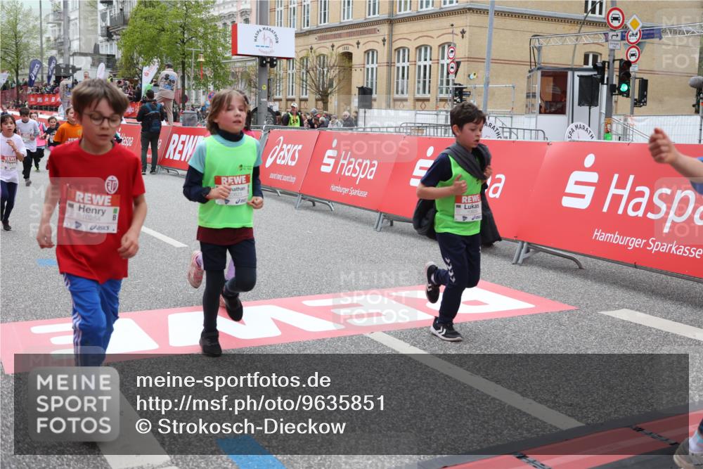 25.04.2026 - Das Zehntel Strokosch-Dieckow http://msf.ph/oto/9635851 25.04.2026 12:57:05 Ziel 10099, 10134, 10148, 10207, 10215, 10254, 10409, 10488, 10593, 10775, 10819, 10823, 10829, 10966, 10975, 11128, 11232, 11603, 11915, 11988, 12163, 12349, 12363 meine-sportfotos.de