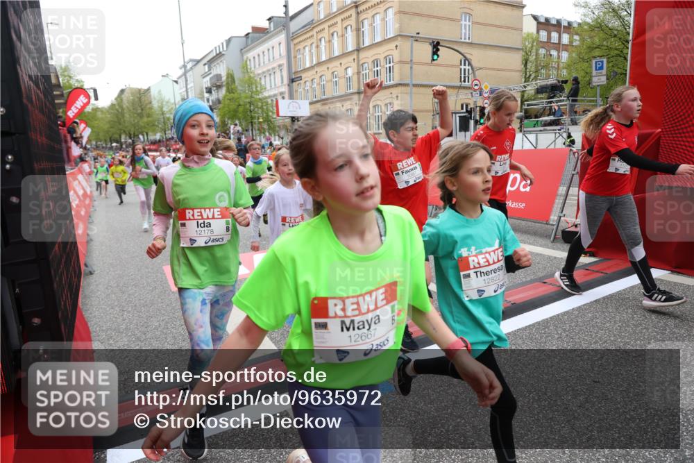 25.04.2026 - Das Zehntel Strokosch-Dieckow http://msf.ph/oto/9635972 25.04.2026 12:56:54 Ziel 10350, 10357, 10411, 10476, 10684, 10957, 10997, 10999, 11004, 11014, 11280, 11282, 11457, 11756, 11771, 11854, 11889, 11890, 12156, 12159, 12178, 12308, 12421, 12441, 12447, 12580, 12667, 12822 meine-sportfotos.de