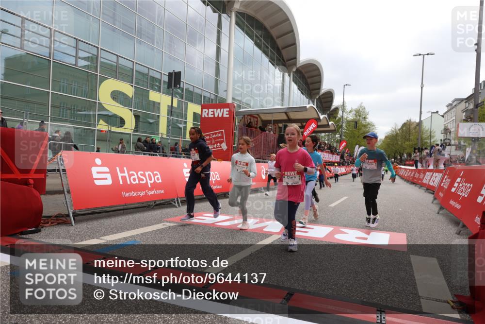 25.04.2026 - Das Zehntel Strokosch-Dieckow http://msf.ph/oto/9644137 25.04.2026 13:04:27 Ziel 10446, 10455, 11060, 11138, 11375, 11585, 11590, 11597, 11624, 11780, 11820, 12149, 12179, 12474, 12480, 12520, 12524, 12539, 12892, 12976, 12981, 12985 meine-sportfotos.de