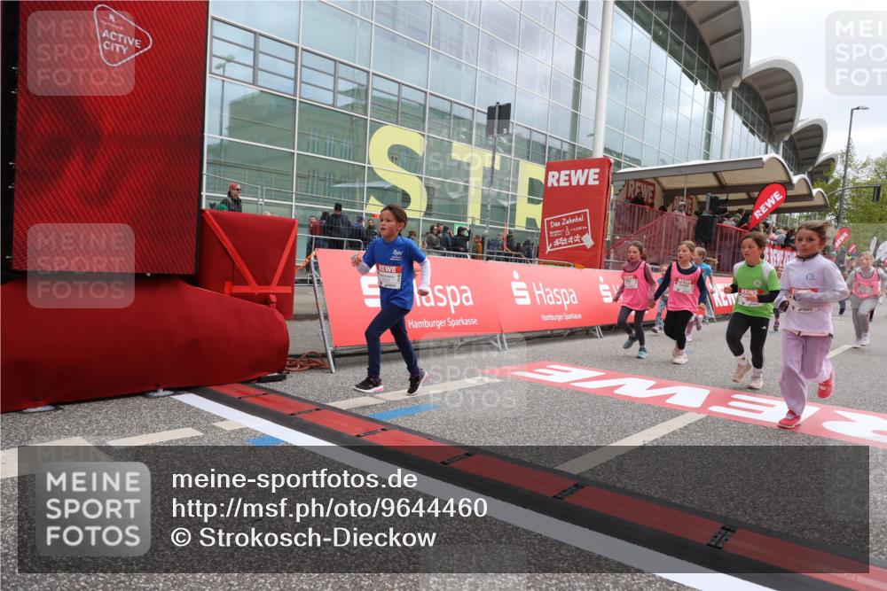 25.04.2026 - Das Zehntel Strokosch-Dieckow http://msf.ph/oto/9644460 25.04.2026 13:04:21 Ziel 10068, 10273, 10274, 10455, 11060, 11406, 11585, 11590, 11597, 11624, 12056, 12149, 12474, 12480, 12524 meine-sportfotos.de