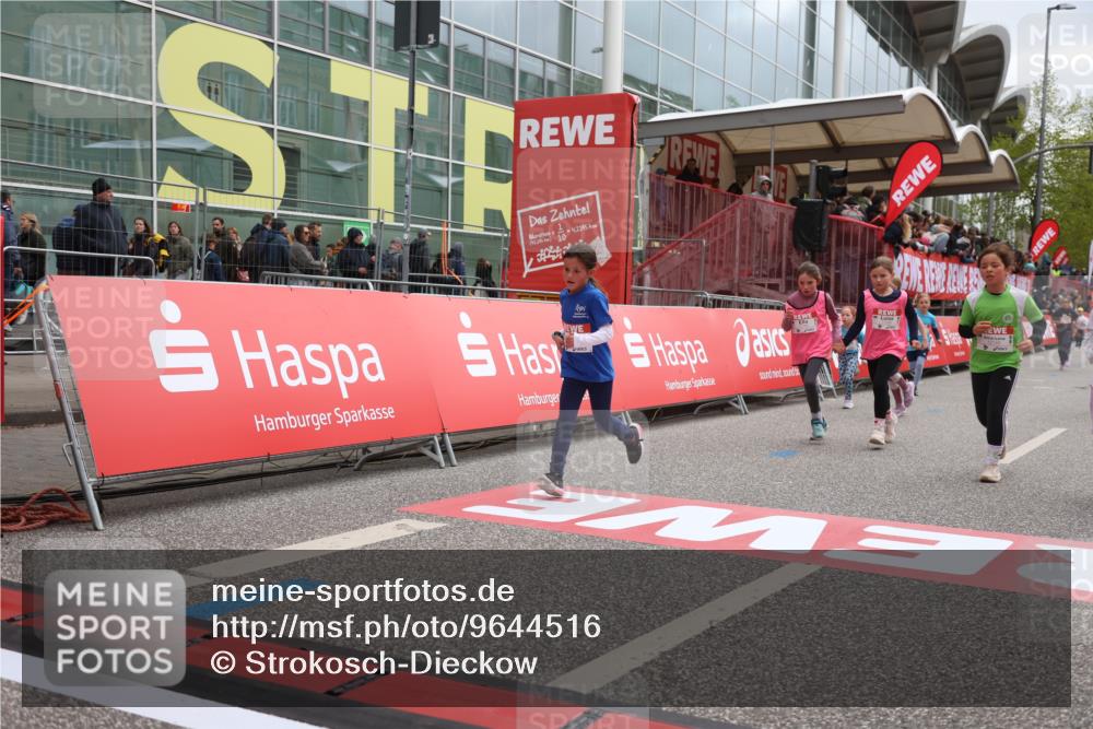 25.04.2026 - Das Zehntel Strokosch-Dieckow http://msf.ph/oto/9644516 25.04.2026 13:04:20 Ziel 10068, 10273, 10274, 10455, 11060, 11406, 11585, 12056, 12149, 12337 meine-sportfotos.de