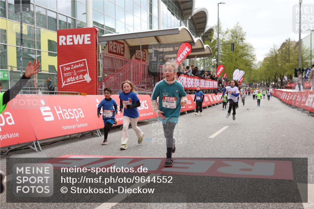 25.04.2026 - Das Zehntel Strokosch-Dieckow http://msf.ph/oto/9644552 25.04.2026 13:07:33 Ziel 10053, 10380, 10381, 10440, 10737, 10741, 10744, 10902, 10978, 10994, 11051, 11056, 11133, 11519, 11774, 11787, 12527, 12565, 12576, 12810, 12847 meine-sportfotos.de