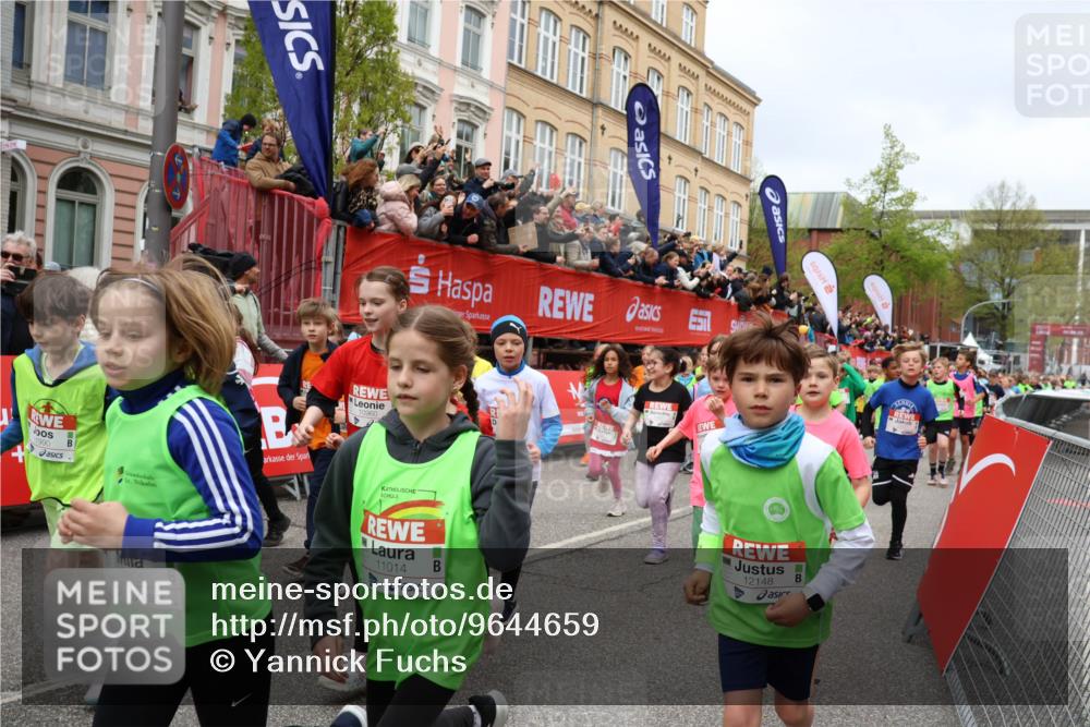 25.04.2026 - Das Zehntel Yannick Fuchs http://msf.ph/oto/9644659 25.04.2026 12:31:48 Allgemein zum Event 1990, 10805, 11014, 6026, 6026, 12148 meine-sportfotos.de