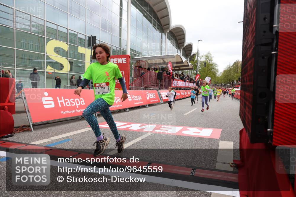 25.04.2026 - Das Zehntel Strokosch-Dieckow http://msf.ph/oto/9645559 25.04.2026 13:03:38 Ziel 10138, 10145, 10435, 11042, 11192, 11220, 11469, 12119, 12521, 12659, 12787, 12792, 12855 meine-sportfotos.de