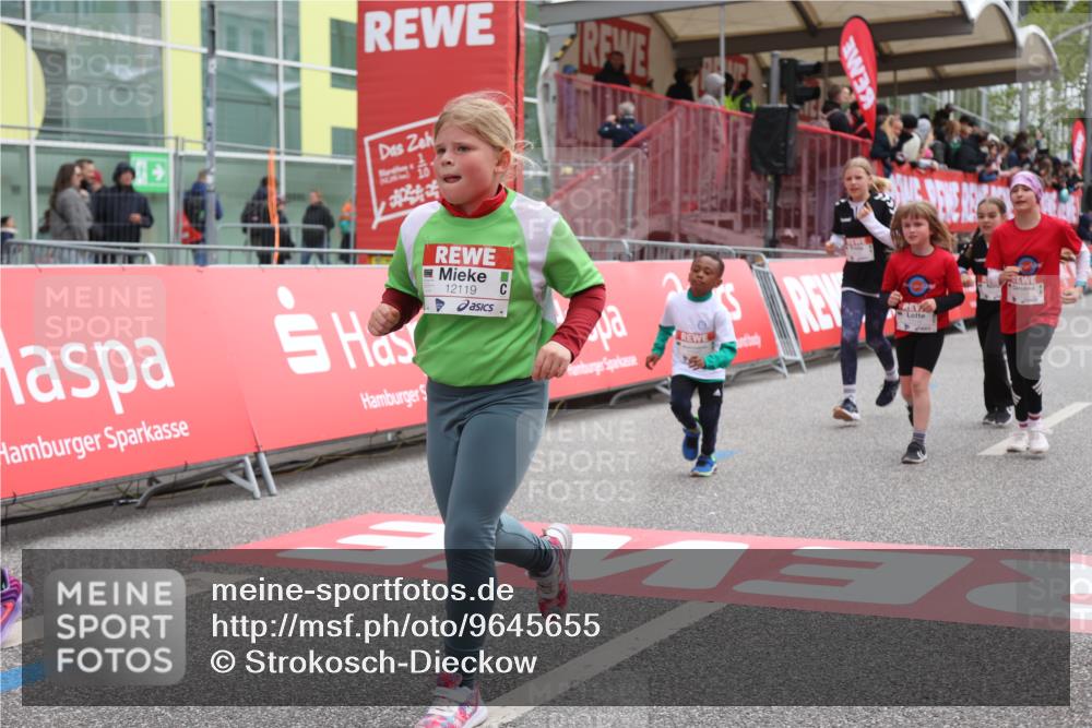 25.04.2026 - Das Zehntel Strokosch-Dieckow http://msf.ph/oto/9645655 25.04.2026 13:03:33 Ziel 10046, 10077, 10095, 10144, 10206, 10325, 10886, 10934, 10958, 10968, 10969, 11042, 11192, 11220, 11321, 11335, 11558, 11577, 12119, 12132, 12151, 12296, 12521, 12659, 12855, 12864, 12875 meine-sportfotos.de