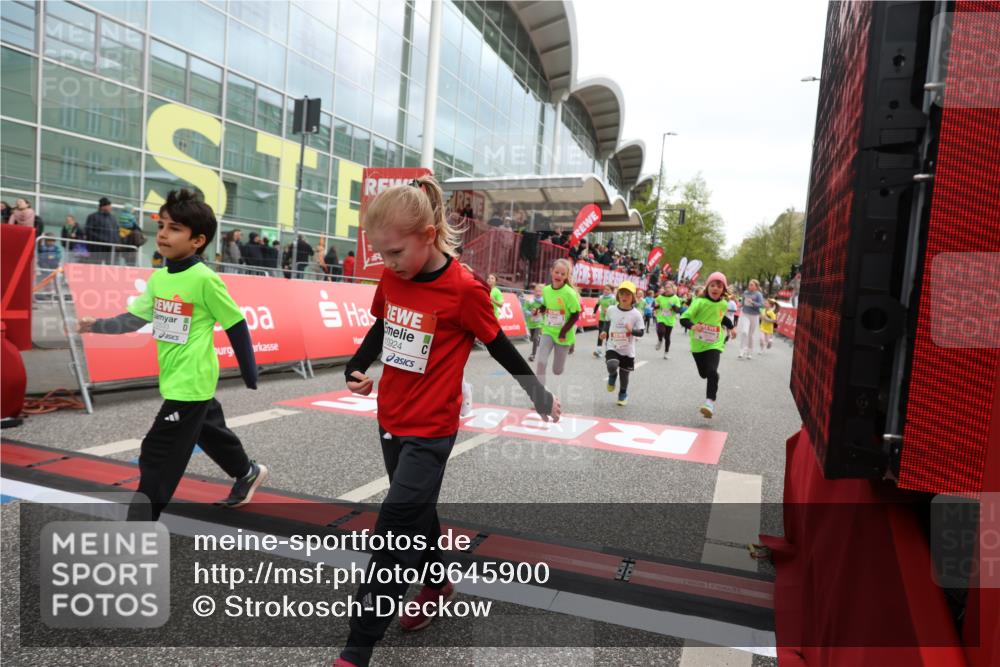 25.04.2026 - Das Zehntel Strokosch-Dieckow http://msf.ph/oto/9645900 25.04.2026 13:03:17 Ziel 10697, 10736, 10740, 10759, 10924, 11218, 11239, 11414, 11485, 11665, 11717, 12081, 12185, 12333, 12334, 12339, 12473, 12509, 12533, 12652, 12679, 12702, 12705, 12711, 12878 meine-sportfotos.de