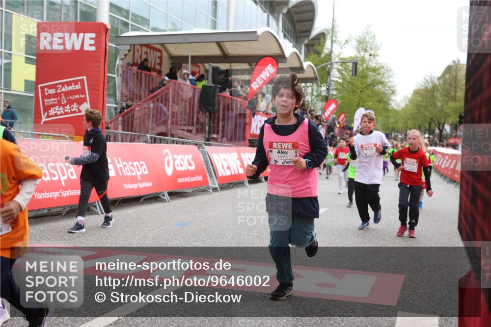 25.04.2026 - Das Zehntel Strokosch-Dieckow http://msf.ph/oto/9646002 25.04.2026 13:03:12 Ziel 10075, 10664, 10697, 10699, 10740, 10759, 10913, 10918, 11112, 11385, 11391, 11414, 11665, 11797, 12063, 12085, 12333, 12334, 12339, 12358, 12473, 12508, 12509, 12702, 12914 meine-sportfotos.de