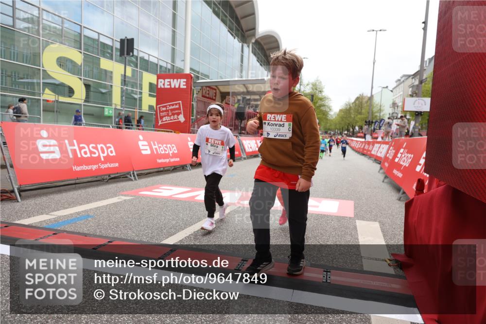 25.04.2026 - Das Zehntel Strokosch-Dieckow http://msf.ph/oto/9647849 25.04.2026 13:05:39 Ziel 10339, 10382, 10402, 10722, 10779, 10825, 10951, 11038, 11366, 11402, 11410, 11418, 11535, 11591, 11598, 11618 meine-sportfotos.de