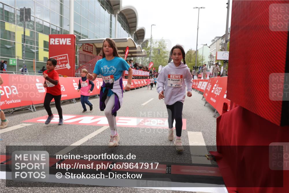 25.04.2026 - Das Zehntel Strokosch-Dieckow http://msf.ph/oto/9647917 25.04.2026 13:05:36 Ziel 10019, 10023, 10024, 10126, 10339, 10382, 10402, 10722, 10779, 10825, 10932, 10951, 11038, 11242, 11244, 11402, 11418, 11535, 11591, 11618, 11690 meine-sportfotos.de