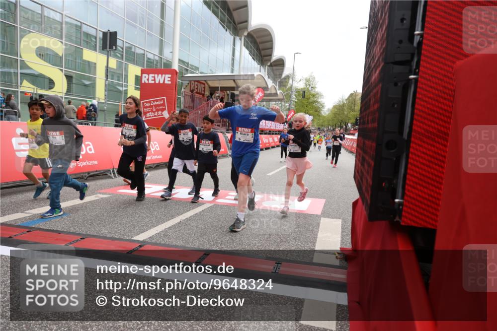 25.04.2026 - Das Zehntel Strokosch-Dieckow http://msf.ph/oto/9648324 25.04.2026 13:01:31 Ziel 10080, 10081, 10086, 10338, 10342, 10415, 10486, 10491, 10492, 10507, 10525, 10526, 10554, 10563, 10599, 10606, 10611, 10919, 11055, 11515, 11619, 11885, 12247, 12767, 12769, 12986 meine-sportfotos.de