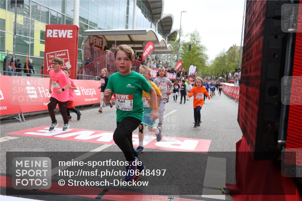 25.04.2026 - Das Zehntel Strokosch-Dieckow http://msf.ph/oto/9648497 25.04.2026 13:01:24 Ziel 10080, 10081, 10085, 10123, 10214, 10338, 10342, 10470, 10478, 10486, 10554, 11055, 11144, 11398, 11428, 11580, 11610, 13035 meine-sportfotos.de