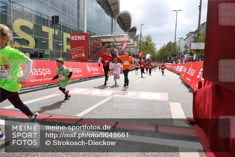 25.04.2026 - Das Zehntel Strokosch-Dieckow http://msf.ph/oto/9648661 25.04.2026 13:05:05 Ziel 10445, 10541, 10650, 11276, 11908, 12057, 12245, 12253, 12391, 12589, 12593 meine-sportfotos.de