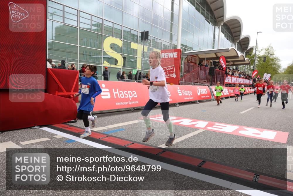 25.04.2026 - Das Zehntel Strokosch-Dieckow http://msf.ph/oto/9648799 25.04.2026 13:01:08 Ziel 10118, 10165, 10226, 10372, 10448, 10505, 10516, 10705, 11122, 11200, 11534, 11668, 11678, 11691, 11696, 11876, 11921, 12326, 12688 meine-sportfotos.de
