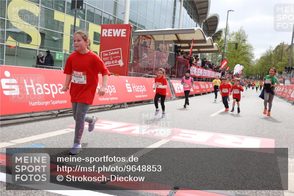 25.04.2026 - Das Zehntel Strokosch-Dieckow http://msf.ph/oto/9648853 25.04.2026 13:04:55 Ziel 10340, 10614, 10652, 10658, 10903, 10904, 10922, 10962, 10963, 11054, 11582, 12172, 12569 meine-sportfotos.de