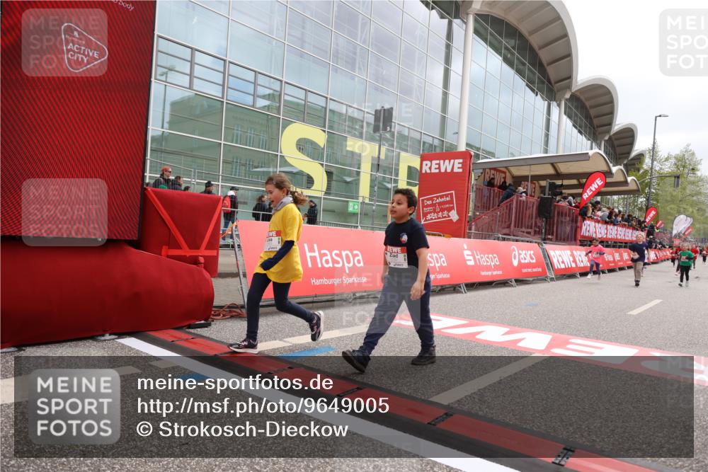25.04.2026 - Das Zehntel Strokosch-Dieckow http://msf.ph/oto/9649005 25.04.2026 13:04:45 Ziel 10061, 10167, 11061, 11062, 11064, 11103, 11803, 12387, 12614, 12617, 12629, 12662 meine-sportfotos.de