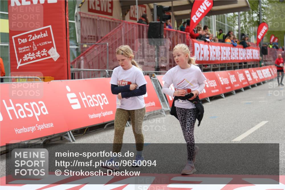 25.04.2026 - Das Zehntel Strokosch-Dieckow http://msf.ph/oto/9650094 25.04.2026 13:15:30 Ziel 11369, 11387 meine-sportfotos.de