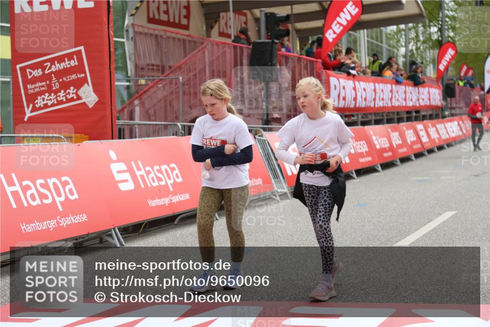 25.04.2026 - Das Zehntel Strokosch-Dieckow http://msf.ph/oto/9650096 25.04.2026 13:15:29 Ziel 11369, 11387 meine-sportfotos.de