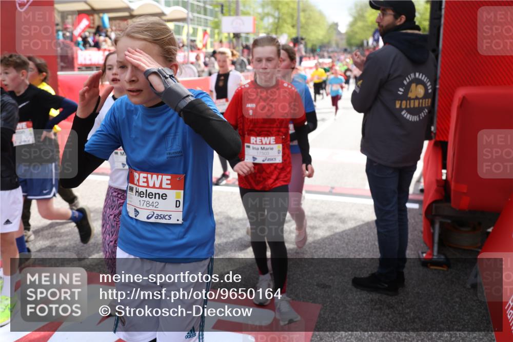 25.04.2026 - Das Zehntel Strokosch-Dieckow http://msf.ph/oto/9650164 25.04.2026 14:56:10 Ziel 15050, 15189, 15194, 15209, 15414, 15468, 15530, 15620, 15746, 15825, 15951, 16008, 16117, 16185, 16608, 16842, 16845, 17089, 17434, 17549 meine-sportfotos.de