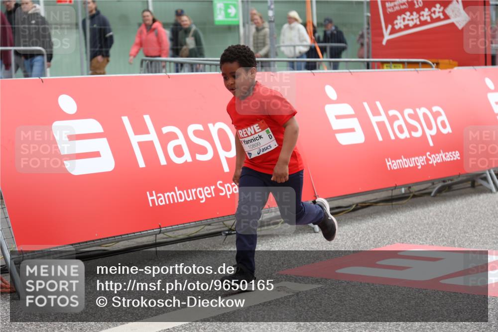 25.04.2026 - Das Zehntel Strokosch-Dieckow http://msf.ph/oto/9650165 25.04.2026 13:14:57 Ziel 10899 meine-sportfotos.de
