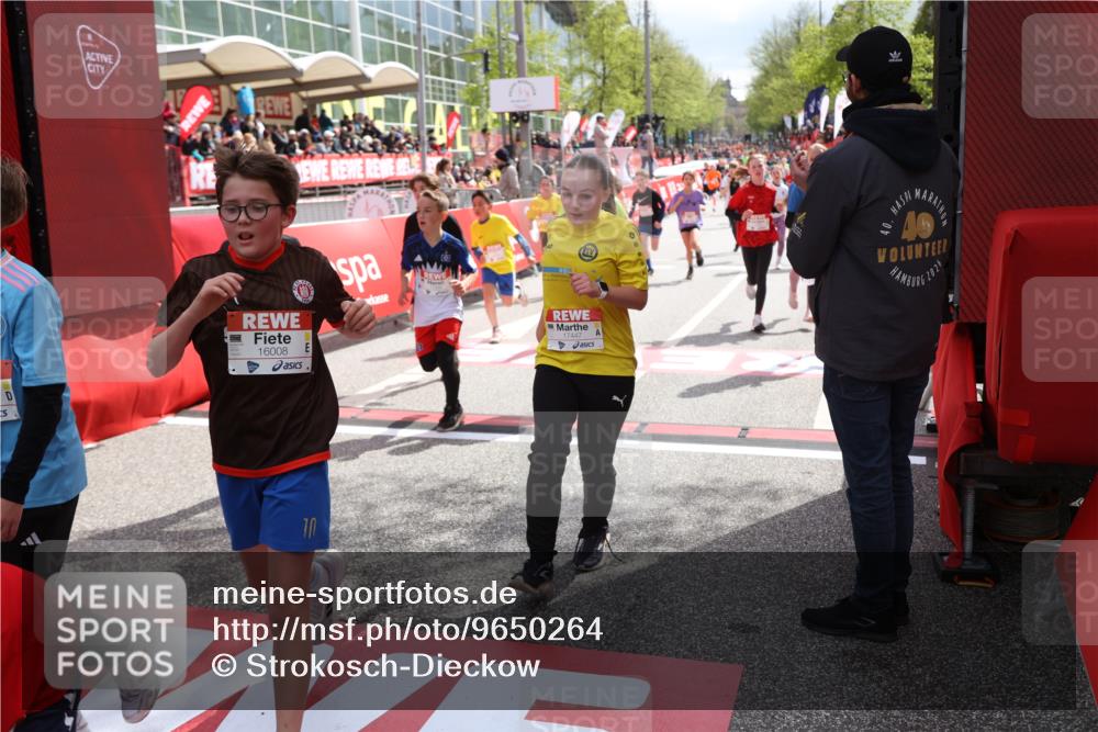 25.04.2026 - Das Zehntel Strokosch-Dieckow http://msf.ph/oto/9650264 25.04.2026 14:56:07 Ziel 15050, 15194, 15209, 15243, 15414, 15468, 15530, 15620, 15685, 15951, 16008, 16117, 16123, 16185, 16266, 16295, 16469, 16522, 16581, 16585, 16608, 17089, 17211, 17212, 17223, 17434 meine-sportfotos.de
