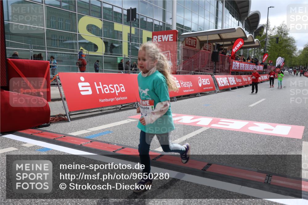 25.04.2026 - Das Zehntel Strokosch-Dieckow http://msf.ph/oto/9650280 25.04.2026 13:14:32 Ziel 12808, 12814, 12994 meine-sportfotos.de