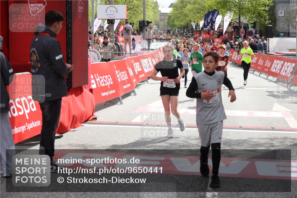 25.04.2026 - Das Zehntel Strokosch-Dieckow http://msf.ph/oto/9650441 25.04.2026 14:56:00 Ziel 15055, 15150, 15243, 15416, 15498, 15572, 15685, 15867, 16050, 16101, 16266, 16295, 16469, 16521, 16522, 16581, 16585, 16599, 16997, 17014, 17060, 17212, 17223, 17428, 17491, 18188 meine-sportfotos.de
