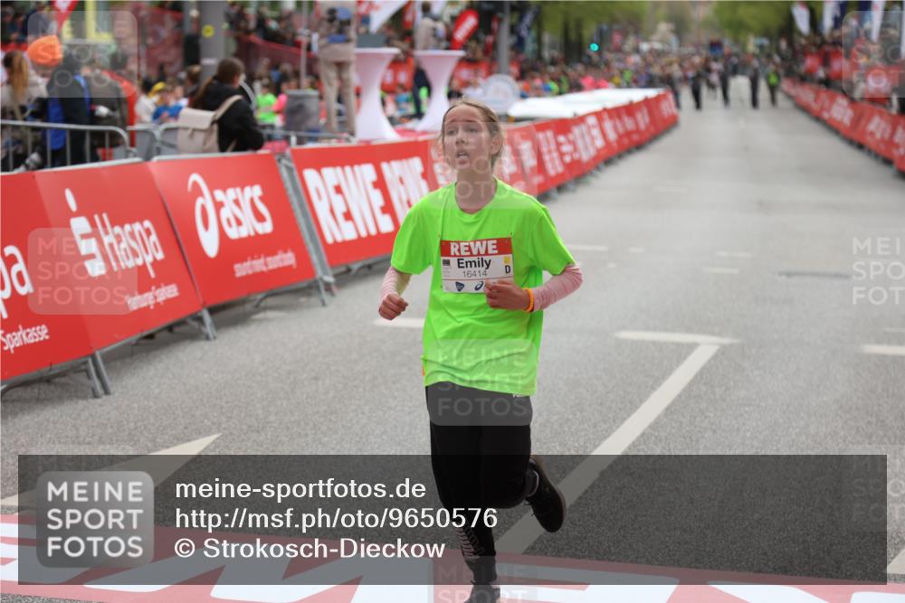 25.04.2026 - Das Zehntel Strokosch-Dieckow http://msf.ph/oto/9650576 25.04.2026 14:53:57 Ziel 15048, 15065, 15129, 15132, 15457, 15521, 15529, 15637, 15843, 15914, 16047, 16217, 16332, 16354, 16370, 16414, 16570, 16576, 16609, 17016, 17192, 17358, 17449, 17456, 17632, 17971, 18226, 18286, 18343 meine-sportfotos.de