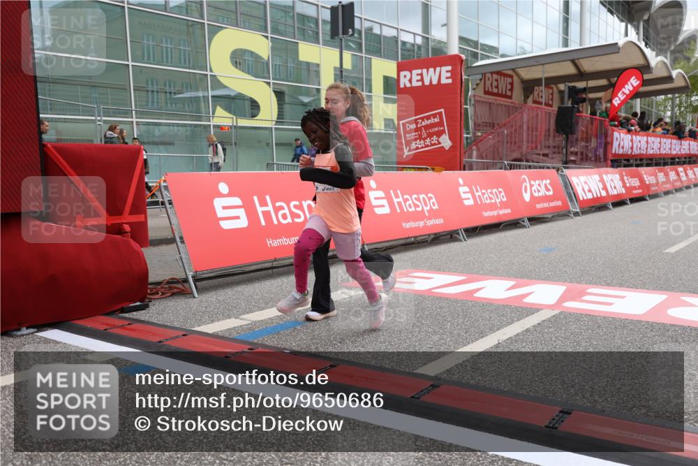 25.04.2026 - Das Zehntel Strokosch-Dieckow http://msf.ph/oto/9650686 25.04.2026 13:13:30 Ziel 10323, 11701 meine-sportfotos.de