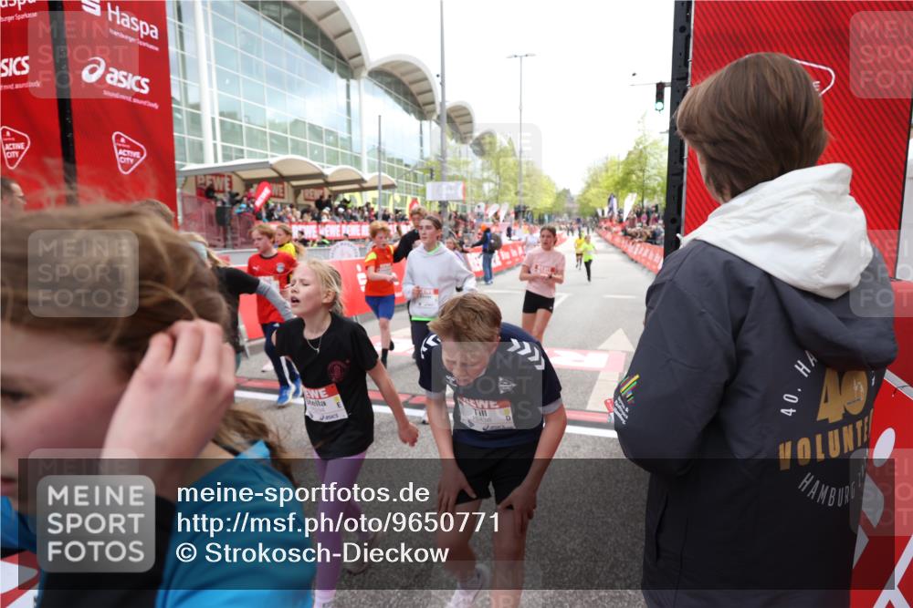 25.04.2026 - Das Zehntel Strokosch-Dieckow http://msf.ph/oto/9650771 25.04.2026 14:53:46 Ziel 15037, 15200, 15233, 15318, 15425, 15438, 15445, 15470, 15496, 15499, 15533, 15598, 15610, 15812, 15835, 15846, 16042, 16294, 16320, 16655, 16791, 16799, 16834, 16858, 16890, 17172 meine-sportfotos.de
