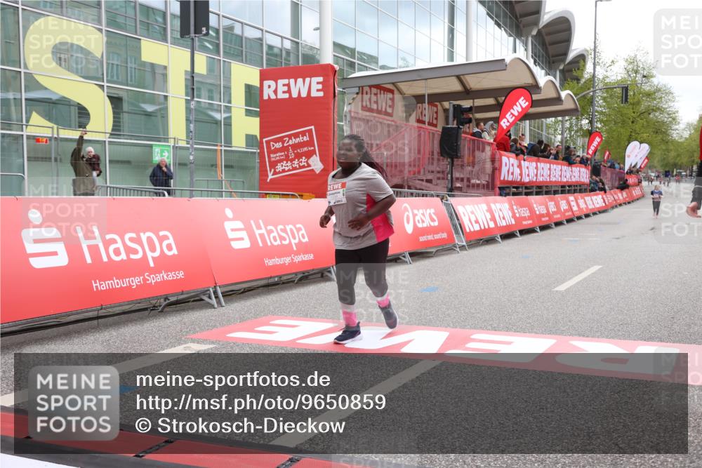 25.04.2026 - Das Zehntel Strokosch-Dieckow http://msf.ph/oto/9650859 25.04.2026 13:12:26 Ziel 10299, 11364, 12536 meine-sportfotos.de