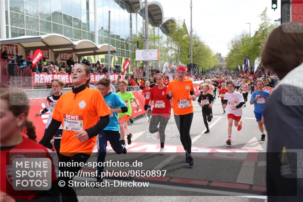25.04.2026 - Das Zehntel Strokosch-Dieckow http://msf.ph/oto/9650897 25.04.2026 14:53:33 Ziel 15089, 15332, 15622, 15849, 15854, 15868, 16075, 16087, 16161, 16417, 16507, 16638, 16734, 16901, 16915, 17362, 17730, 18022, 18052, 18209 meine-sportfotos.de