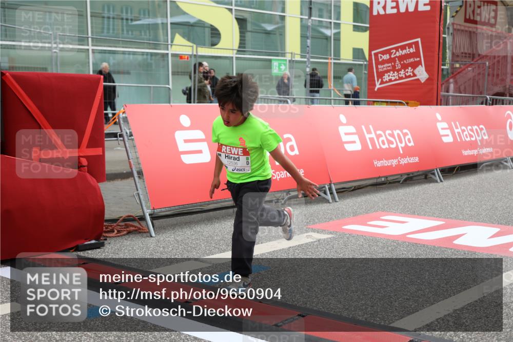 25.04.2026 - Das Zehntel Strokosch-Dieckow http://msf.ph/oto/9650904 25.04.2026 13:12:24 Ziel 11364, 12536 meine-sportfotos.de