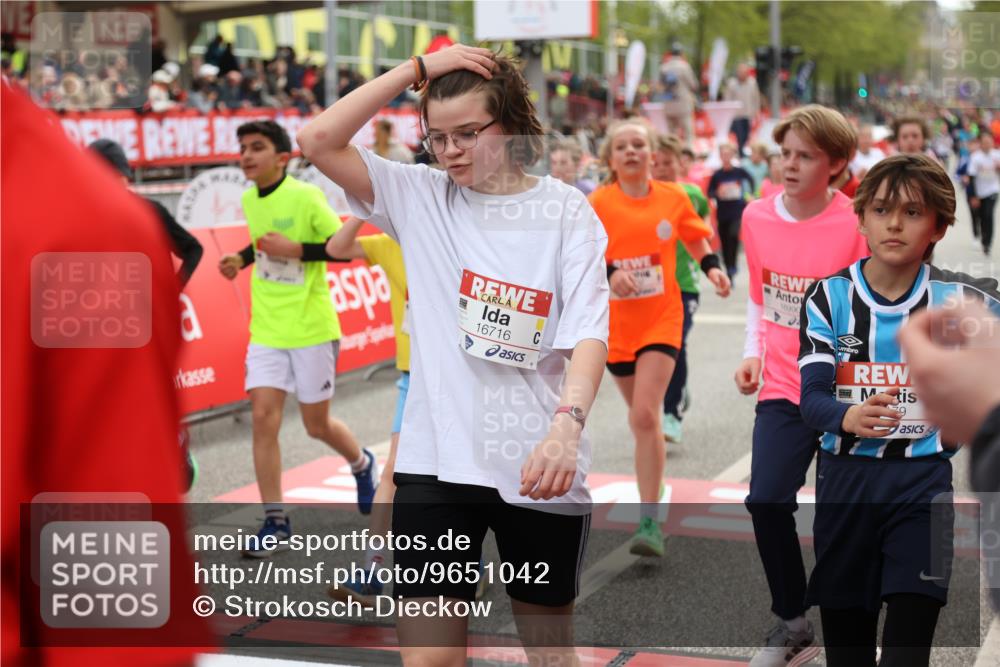 25.04.2026 - Das Zehntel Strokosch-Dieckow http://msf.ph/oto/9651042 25.04.2026 14:53:23 Ziel 15009, 15249, 15340, 15442, 15832, 16051, 16179, 16592, 16667, 16682, 16716, 16815, 16973, 16979, 16987, 16990, 17313, 17707, 17754, 17801, 17810, 17860, 17997, 18023, 18051, 18276, 18297, 18351 meine-sportfotos.de
