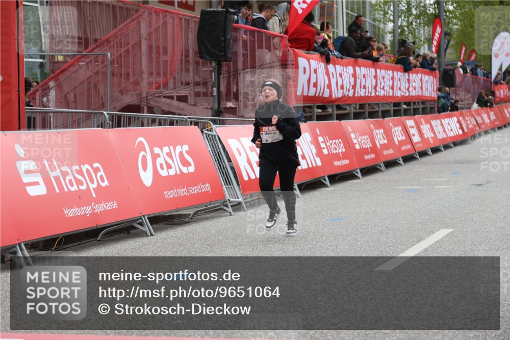 25.04.2026 - Das Zehntel Strokosch-Dieckow http://msf.ph/oto/9651064 25.04.2026 13:11:58 Ziel 11142, 11819 meine-sportfotos.de