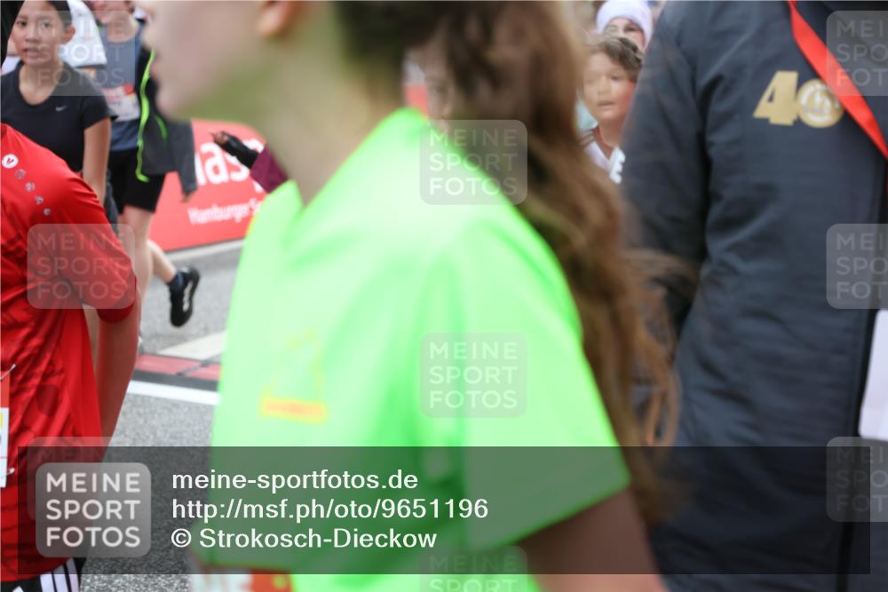 25.04.2026 - Das Zehntel Strokosch-Dieckow http://msf.ph/oto/9651196 25.04.2026 14:53:12 Ziel 15173, 15677, 15894, 16113, 16128, 16146, 16238, 16553, 16556, 16681, 16684, 16687, 16889, 16891, 16957, 17153, 17157, 17375, 17414, 17437, 17500, 17643, 17917, 17927, 18031, 18117, 18151, 18194, 18235 meine-sportfotos.de