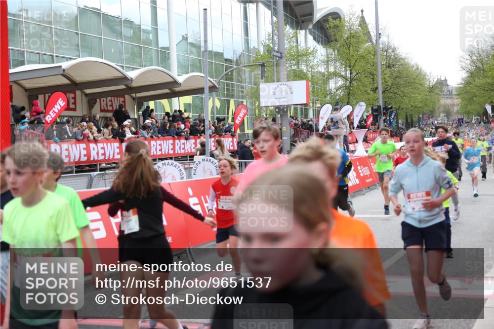 25.04.2026 - Das Zehntel Strokosch-Dieckow http://msf.ph/oto/9651537 25.04.2026 14:52:53 Ziel 15059, 15064, 15118, 15265, 15334, 15408, 15544, 15642, 15716, 15751, 15777, 15836, 15837, 15862, 15957, 16114, 16239, 16426, 16508, 16527, 16589, 16746, 16831, 16960, 17257, 17995, 18184, 18306 meine-sportfotos.de