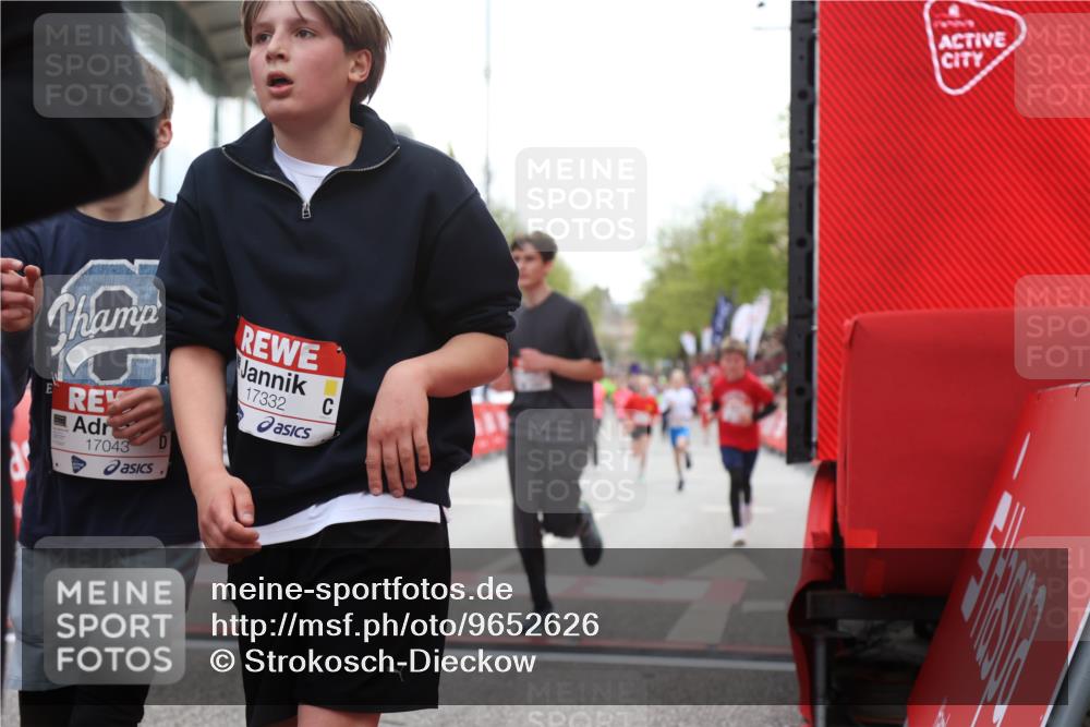 25.04.2026 - Das Zehntel Strokosch-Dieckow http://msf.ph/oto/9652626 25.04.2026 14:52:29 Ziel 15119, 15123, 15283, 15310, 15316, 15343, 15344, 15882, 16055, 16155, 16343, 16372, 16430, 16528, 17042, 17043, 17332, 17490, 17777, 18073, 18202, 18230 meine-sportfotos.de