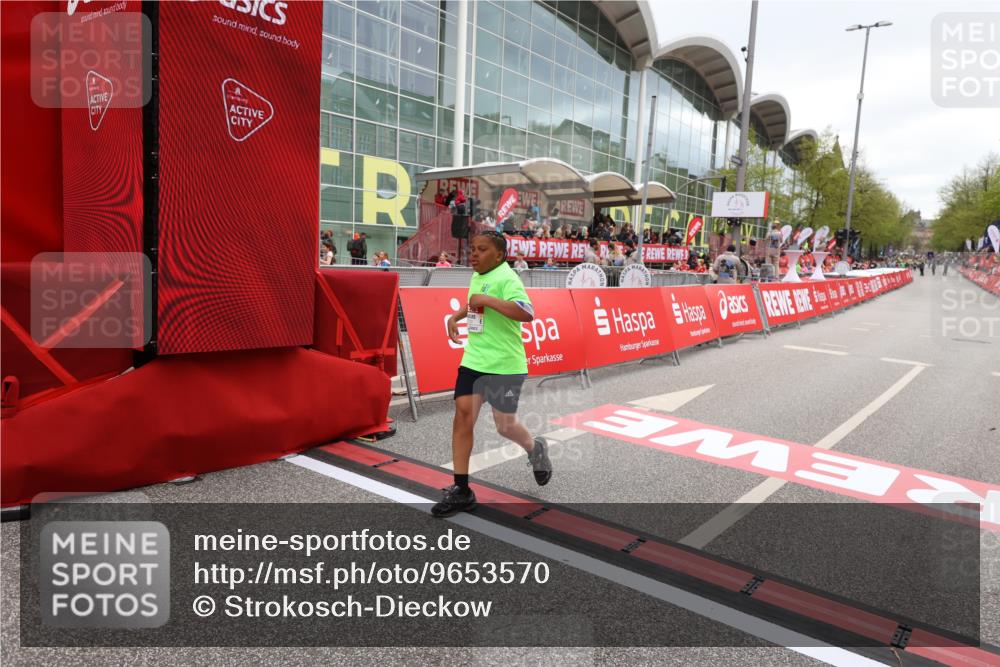 25.04.2026 - Das Zehntel Strokosch-Dieckow http://msf.ph/oto/9653570 25.04.2026 15:00:48 Ziel 15008, 15010, 15434, 15938, 16253, 16259, 16310, 16311, 16329, 16650, 16680, 16685, 16933, 17180, 18042, 18078, 18145 meine-sportfotos.de