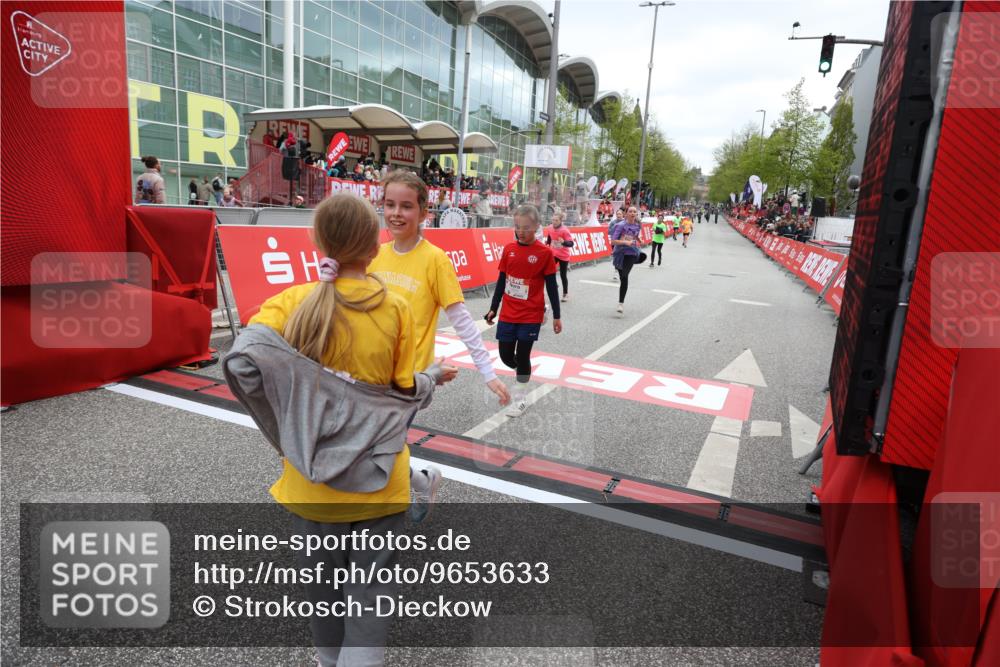 25.04.2026 - Das Zehntel Strokosch-Dieckow http://msf.ph/oto/9653633 25.04.2026 15:00:34 Ziel 15057, 15253, 16094, 16105, 16157, 16192, 16640, 16648, 16653, 16739, 16955, 17187, 17204, 17216, 17325, 17394, 17931, 18047, 18154 meine-sportfotos.de