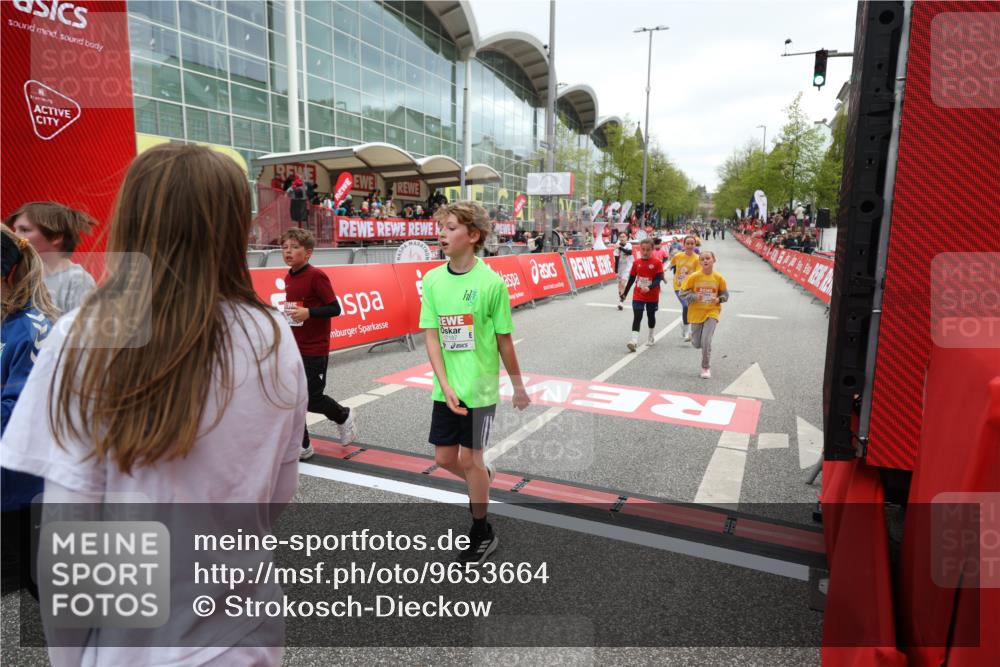 25.04.2026 - Das Zehntel Strokosch-Dieckow http://msf.ph/oto/9653664 25.04.2026 15:00:31 Ziel 15020, 15906, 16105, 16157, 16192, 16611, 16640, 16648, 16653, 16955, 17143, 17187, 17204, 17216, 17325, 17385, 17931, 18047, 18080, 18154, 18213 meine-sportfotos.de