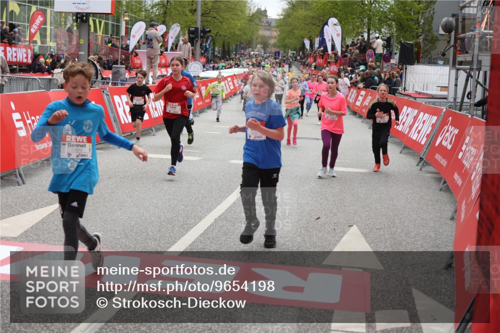 25.04.2026 - Das Zehntel Strokosch-Dieckow http://msf.ph/oto/9654198 25.04.2026 15:00:21 Ziel 15710, 15859, 15860, 15921, 16085, 16106, 16200, 16499, 16571, 16578, 16724, 16727, 16764, 17518, 17542, 17544 meine-sportfotos.de