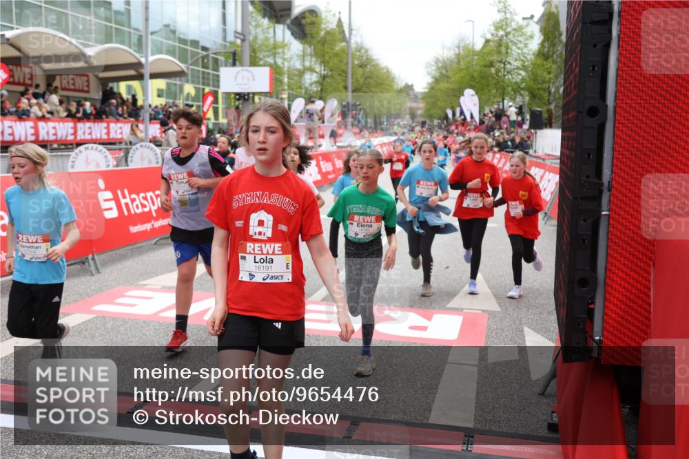 25.04.2026 - Das Zehntel Strokosch-Dieckow http://msf.ph/oto/9654476 25.04.2026 15:00:15 Ziel 15094, 15376, 15382, 15594, 15608, 15921, 16126, 16183, 16191, 16333, 16499, 16571, 16578, 16641, 16724, 16727, 16764, 16767, 16992, 17528, 17542, 17544, 17563, 17749, 17752, 17984 meine-sportfotos.de