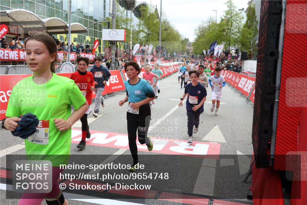 25.04.2026 - Das Zehntel Strokosch-Dieckow http://msf.ph/oto/9654748 25.04.2026 15:00:04 Ziel 15462, 15583, 15584, 15766, 15939, 16076, 16084, 16423, 16452, 16605, 16672, 16785, 16787, 16854, 16930, 17351, 17411, 17505, 17675, 17701, 17928, 17936 meine-sportfotos.de