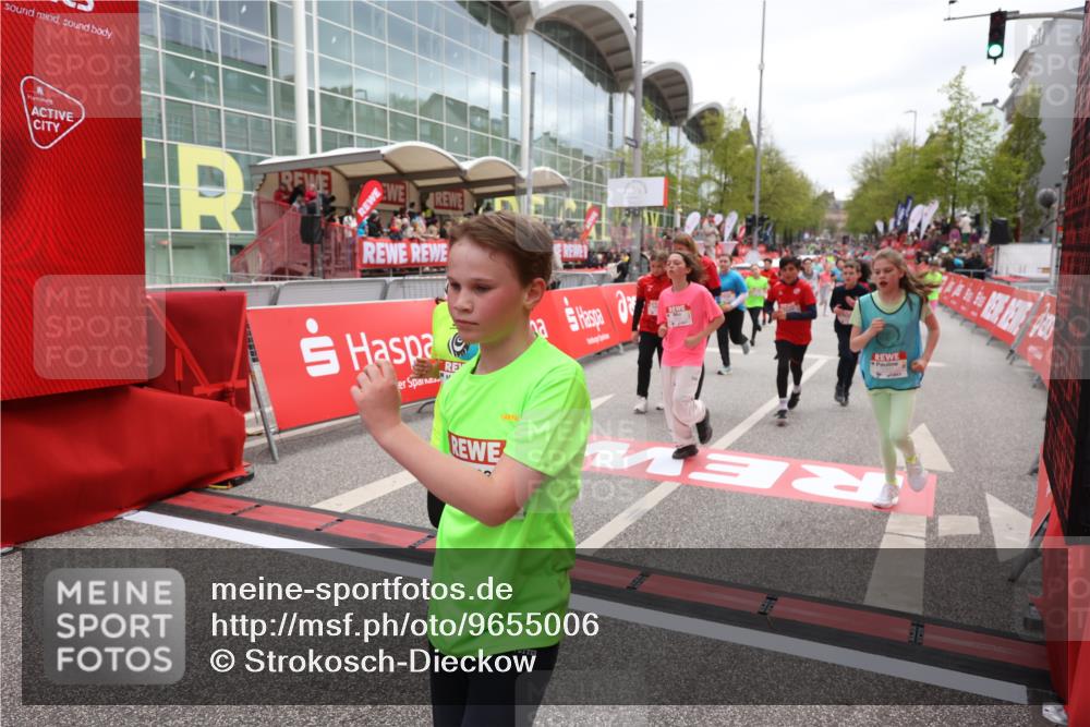 25.04.2026 - Das Zehntel Strokosch-Dieckow http://msf.ph/oto/9655006 25.04.2026 14:59:59 Ziel 15116, 15537, 15583, 16076, 16084, 16262, 16350, 16385, 16854, 16903, 16905, 16930, 17129, 17411, 17432, 17433, 17465, 17472, 17545, 17675, 17701, 18043 meine-sportfotos.de