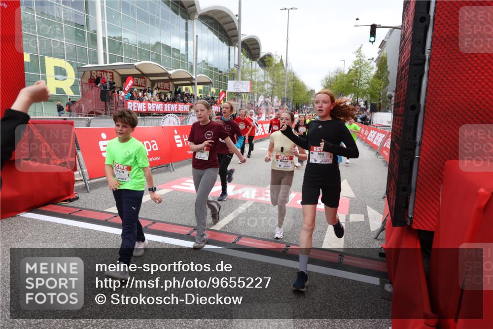 25.04.2026 - Das Zehntel Strokosch-Dieckow http://msf.ph/oto/9655227 25.04.2026 14:59:56 Ziel 15116, 15312, 15324, 15537, 16171, 16172, 16177, 16262, 16263, 16350, 16385, 16621, 16903, 16905, 17129, 17432, 17433, 17465, 17472, 17545, 17675, 17701, 17999, 18043, 18059 meine-sportfotos.de