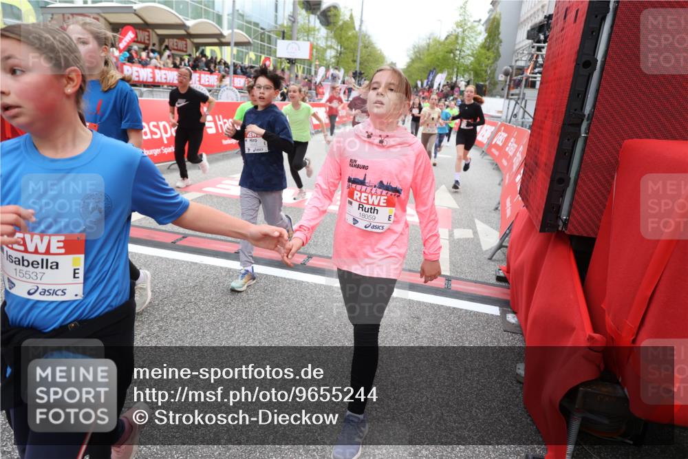 25.04.2026 - Das Zehntel Strokosch-Dieckow http://msf.ph/oto/9655244 25.04.2026 14:59:54 Ziel 15111, 15312, 15324, 15429, 15488, 15491, 15537, 16171, 16172, 16177, 16181, 16262, 16263, 16569, 16582, 16621, 16903, 16905, 16965, 17129, 17319, 17432, 17433, 17465, 17472, 17545, 17999, 18043, 18059 meine-sportfotos.de