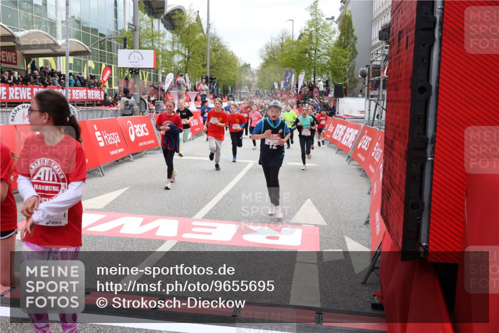 25.04.2026 - Das Zehntel Strokosch-Dieckow http://msf.ph/oto/9655695 25.04.2026 14:59:46 Ziel 15053, 15100, 15115, 15488, 15494, 15510, 15555, 16099, 16256, 16326, 16478, 16569, 16600, 16636, 16657, 16838, 16953, 17086, 17319, 17494, 17543, 17685, 17734, 18295 meine-sportfotos.de
